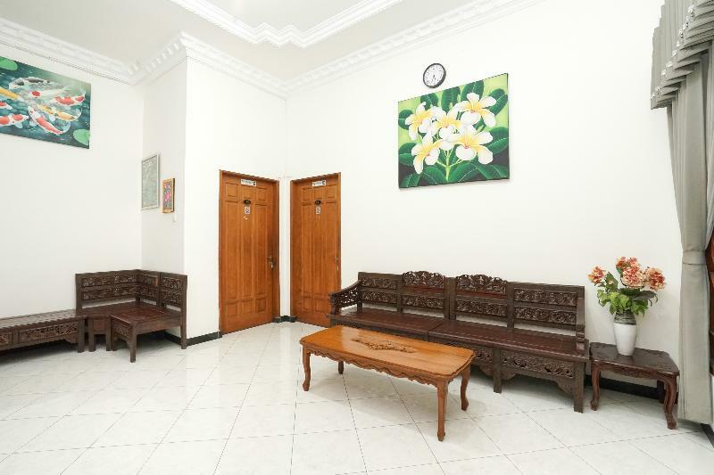 Tjahaja Baroe Syariah Mitra Reddoorz At Dukuh Kupang Hotell Surabaya Eksteriør bilde